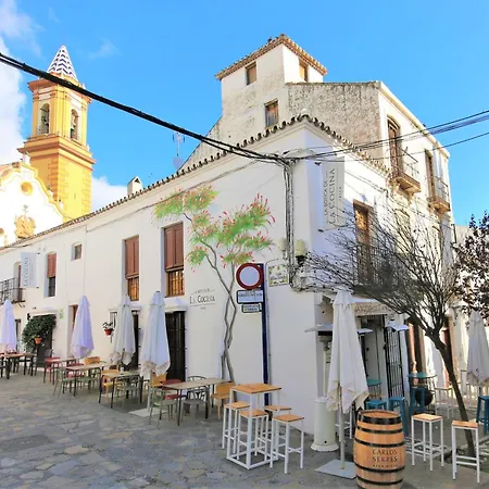 Town Lamarea *